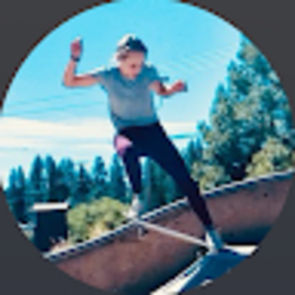 Meet your Posher, Ashley - Picture 1 of 1